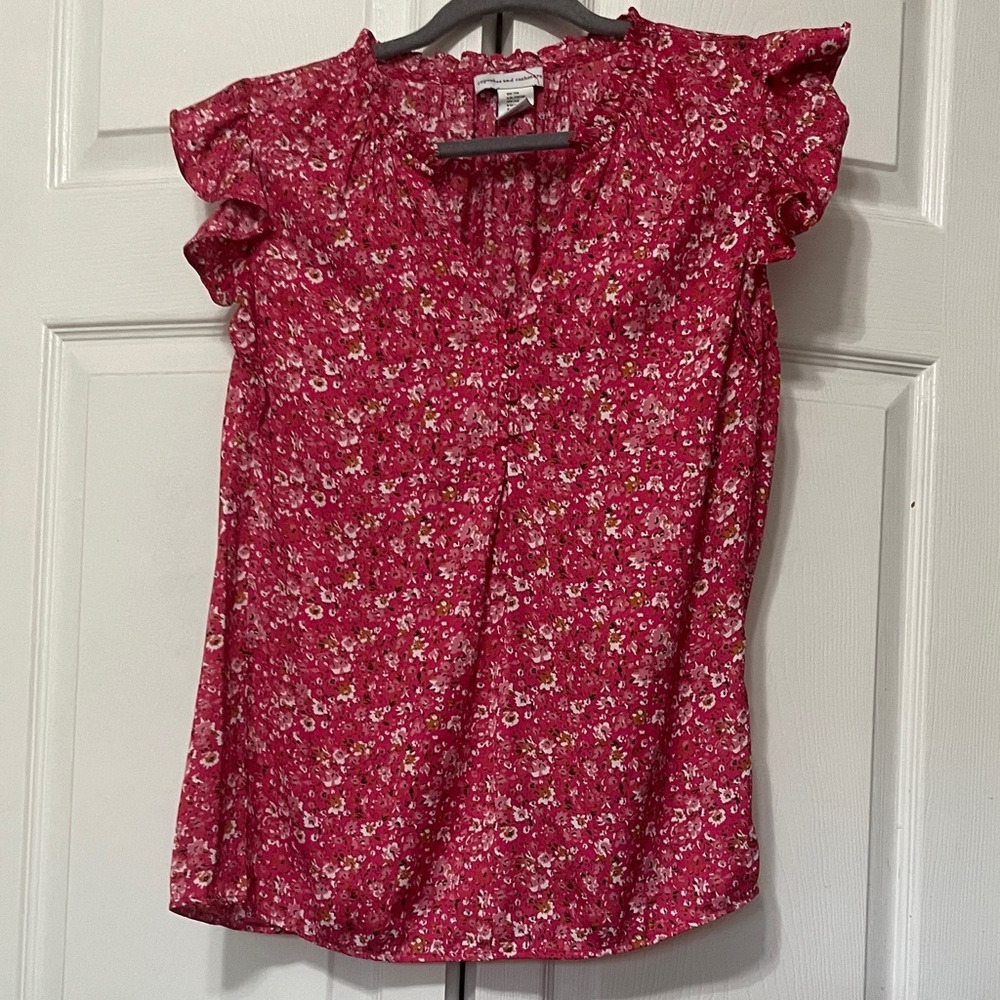 cupcakes & cashmere Pink Floral Ruffle Sleeve Blouse